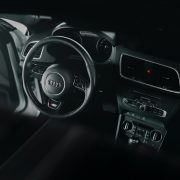 Perbedaan AC Mobil Listrik dan Mobil Konvensional-maxim-hopman-Q_l5NzA8o4Y-unsplash