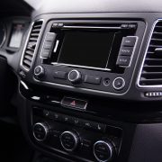 bau bensin tidak sedap di dalam kabin mobil -dominik-garbera-2DrK_hrVsrk-unsplash