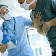 llustrasi asuransi penyakit kritis (Freepik)